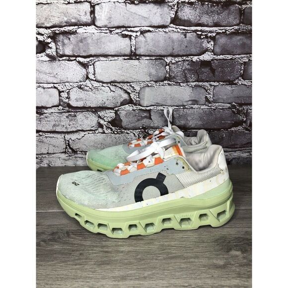 On Cloud Wide Lime Green Gray White LaceUp Gym Running Shoes Women Sz 39EU/8M US - Picture 12 of 16